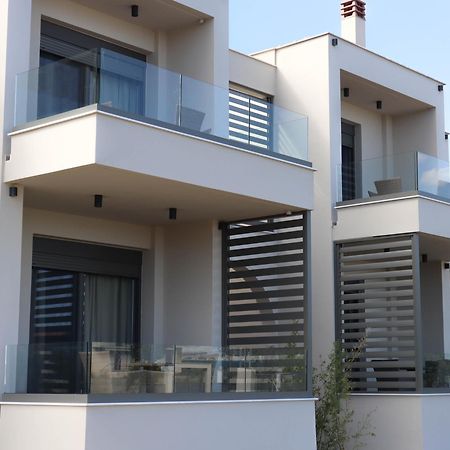 Almyres Luxurious Residences Míloi Esterno foto