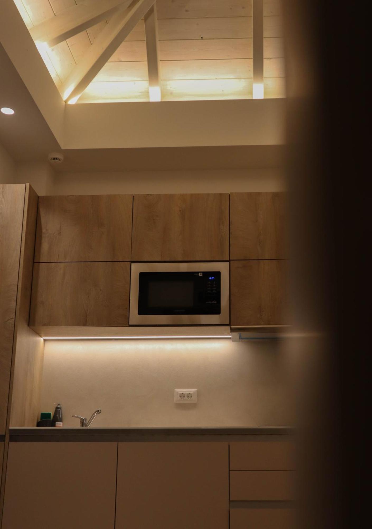Almyres Luxurious Residences Míloi Esterno foto