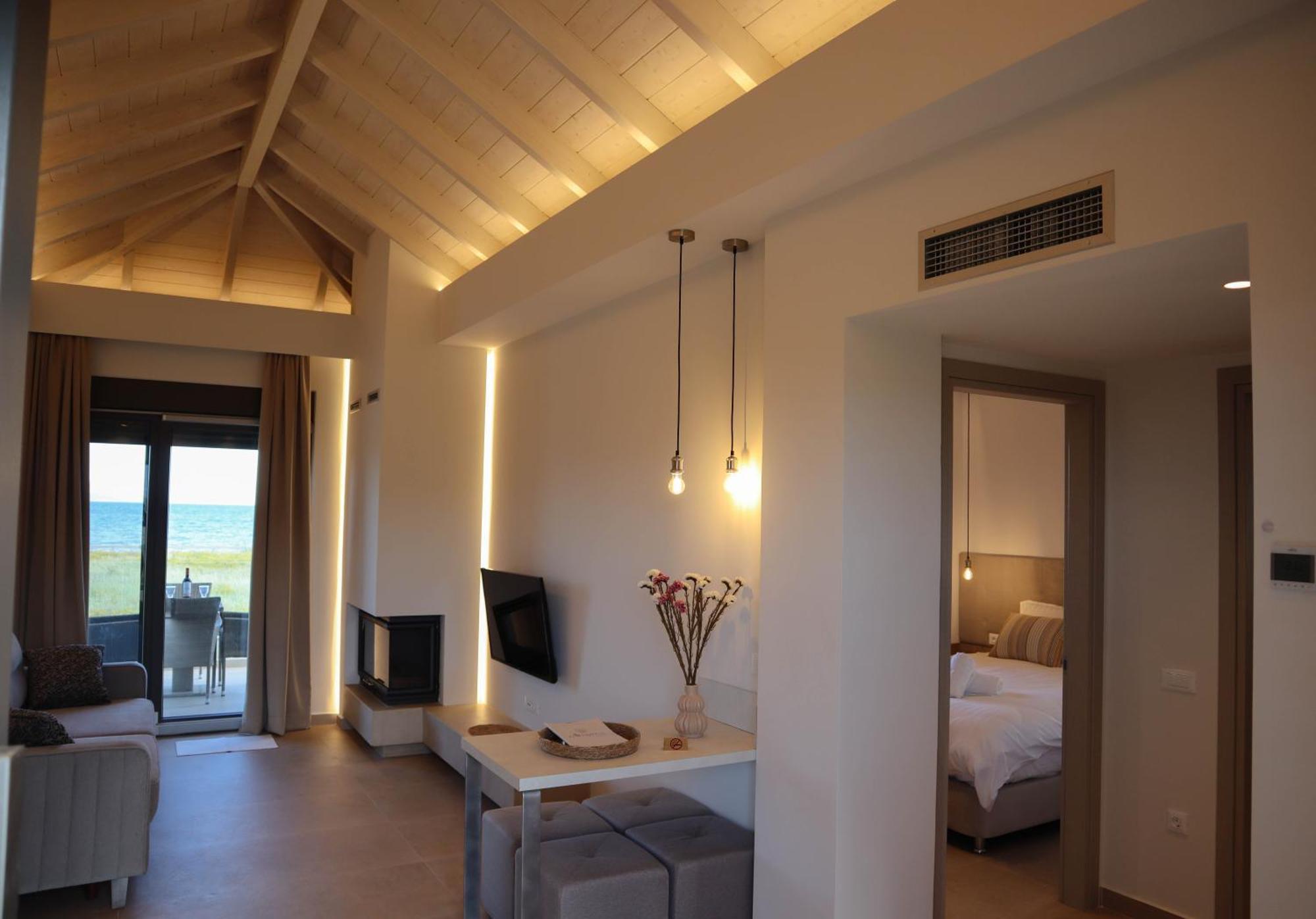 Almyres Luxurious Residences Míloi Esterno foto