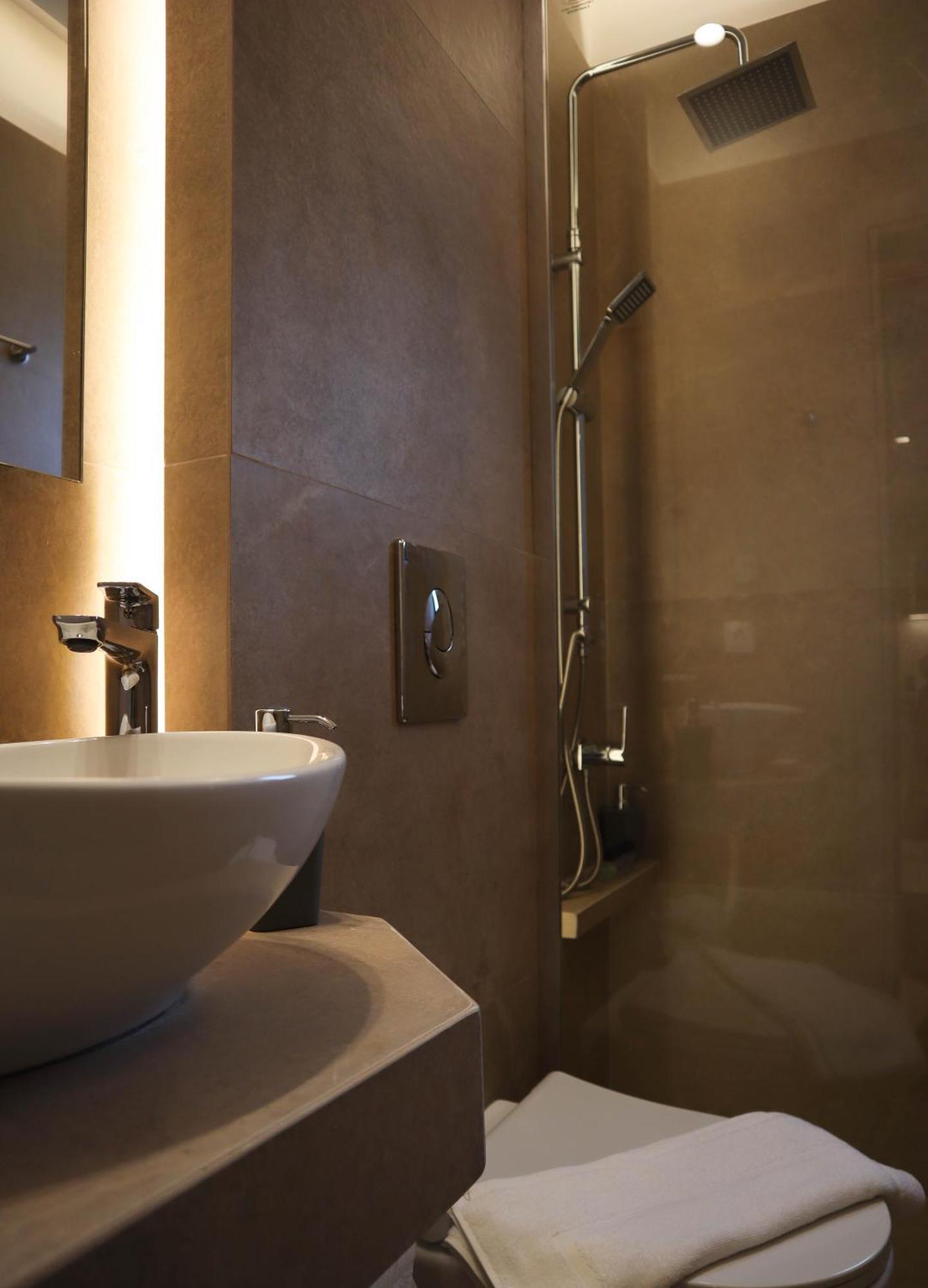Almyres Luxurious Residences Míloi Esterno foto