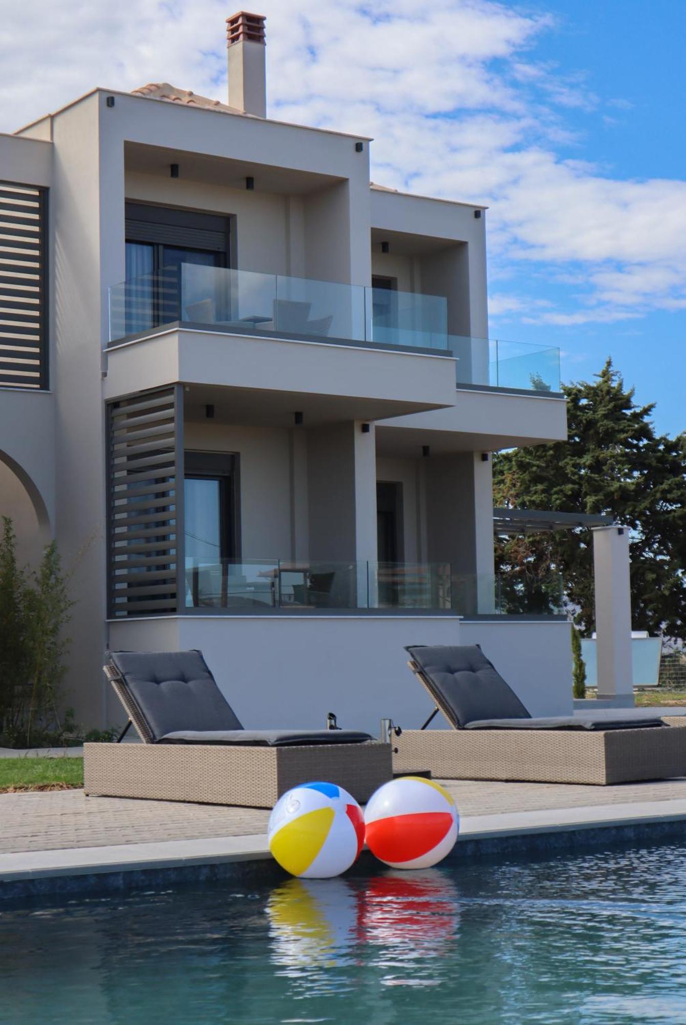 Almyres Luxurious Residences Míloi Esterno foto