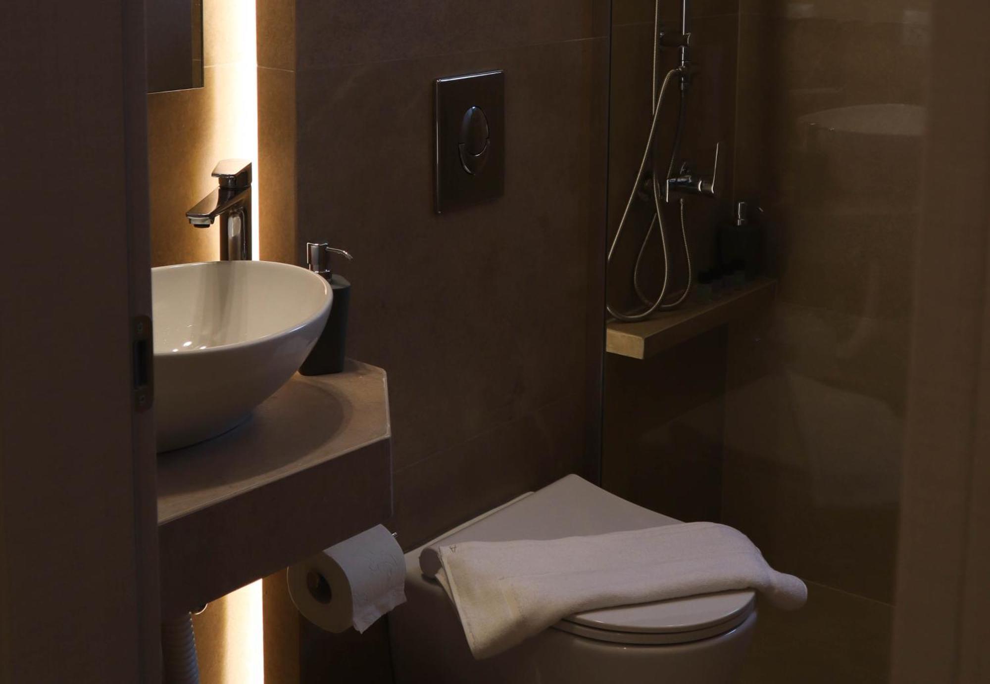 Almyres Luxurious Residences Míloi Esterno foto