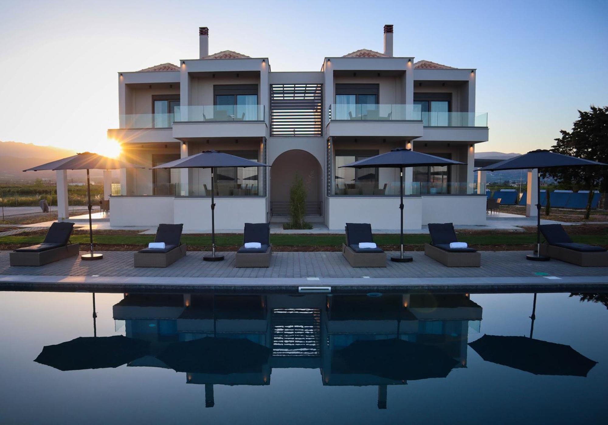 Almyres Luxurious Residences Míloi Esterno foto