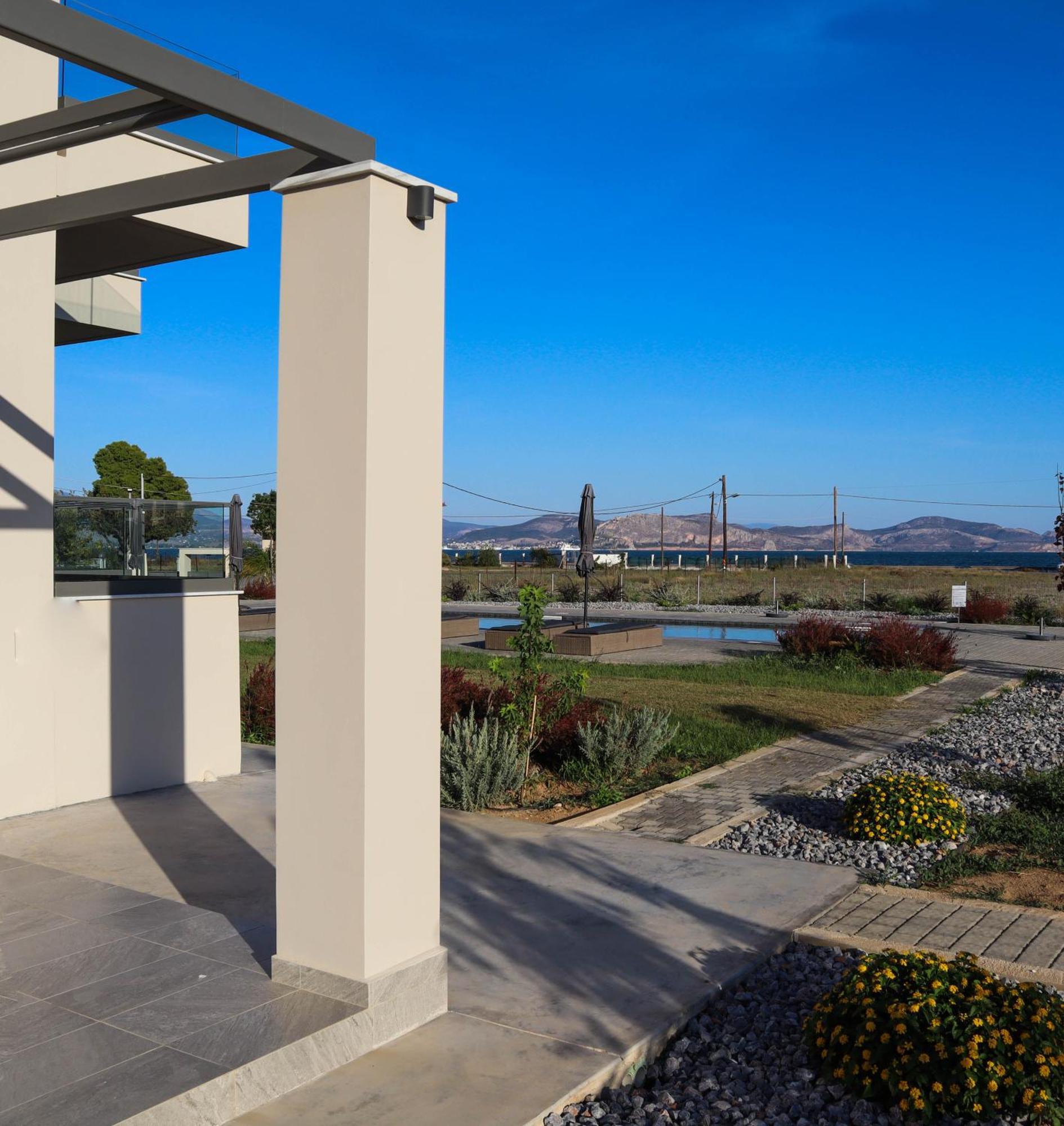 Almyres Luxurious Residences Míloi Esterno foto
